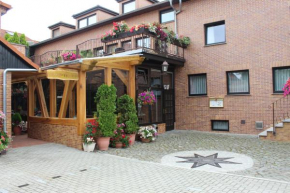 Hotel und Pension Am Burchardikloster